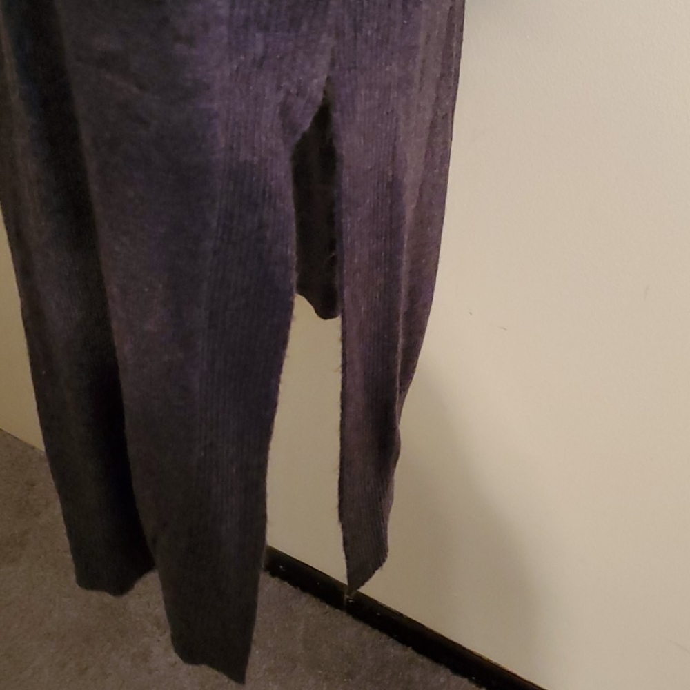 Sweater - Picture 6 of 7